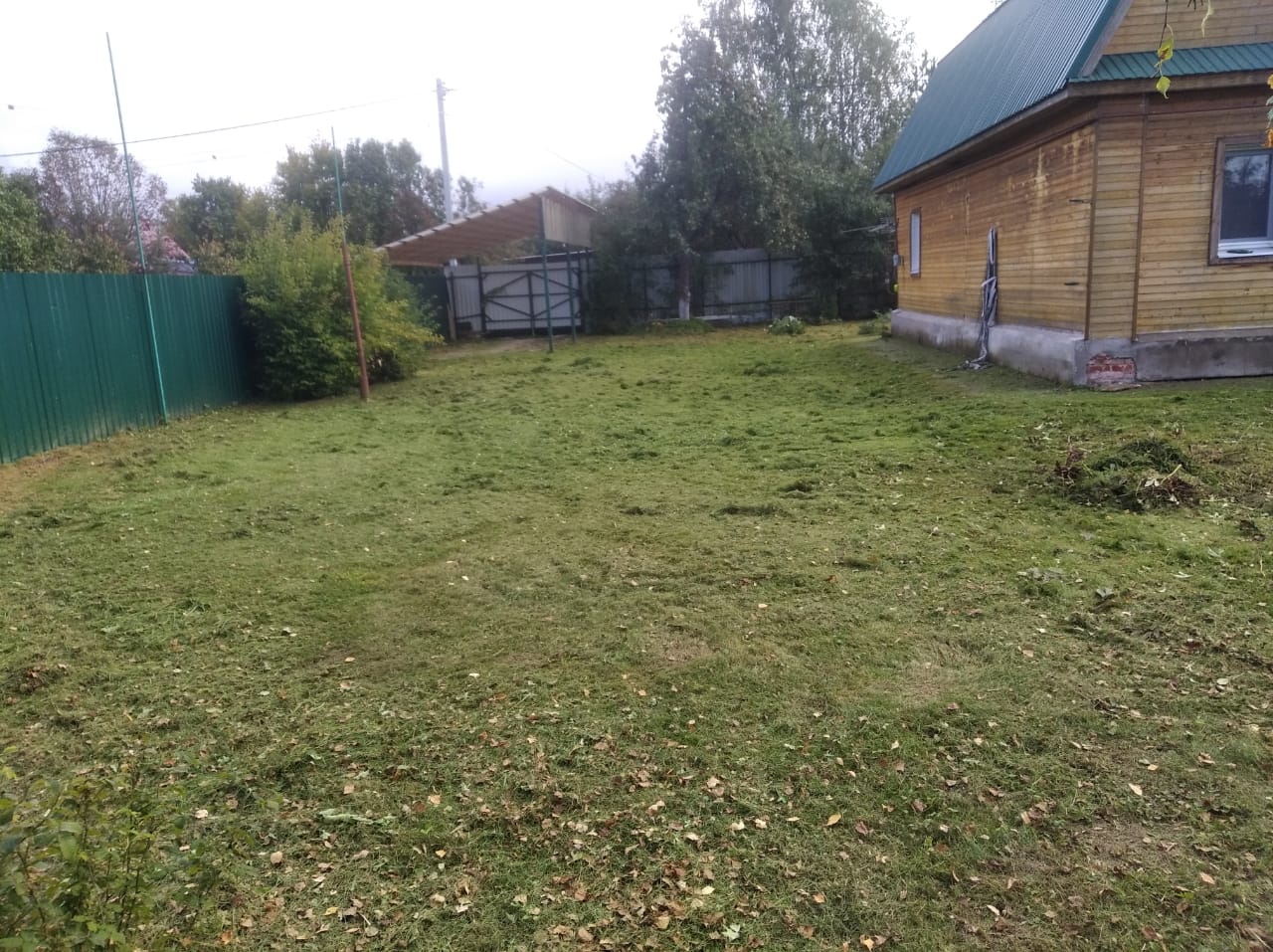 Мульчирующий покос. Солнечногорский район, дачный посёлок Поварово